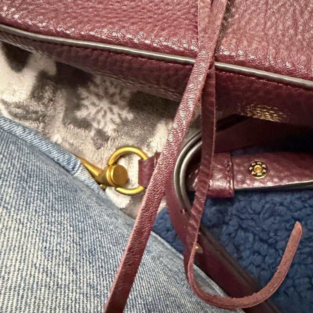 Rebecca Minkoff Darren Top Zip Shoulder Bag  Oxblood 100% Genuine Leather Gold - Picture 9 of 16